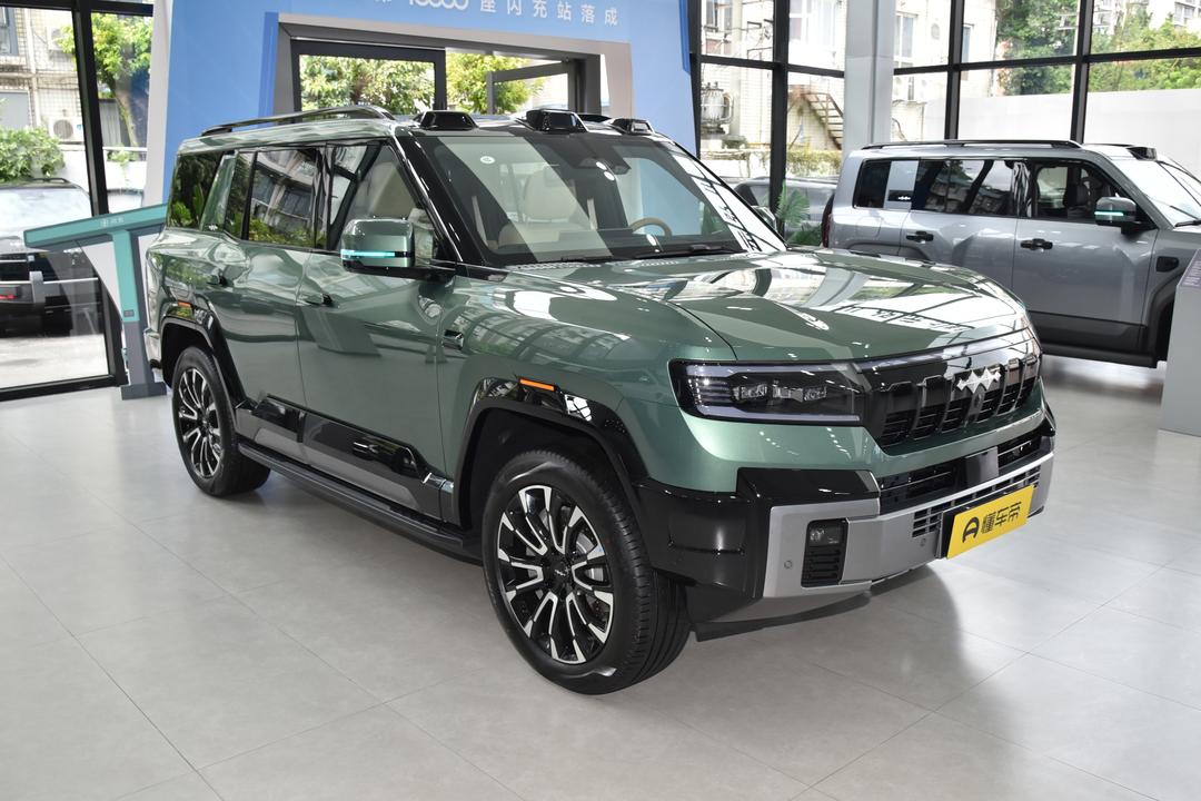 BYD Fangchengbao Leopard 8 2026, фото 3