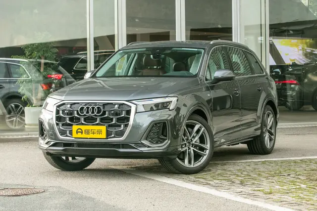 Audi Q7 2026 — купить из Китая под заказ