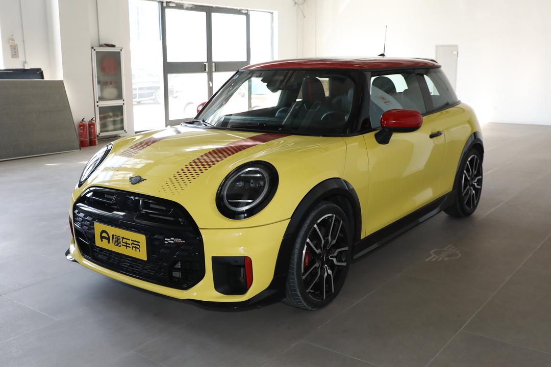 MINI JCW 2026, фото 1