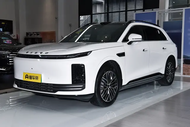 Exeed Exlantix ET 2026 — купить из Китая под заказ