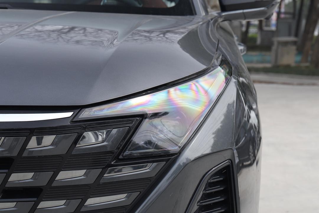 Changan UNI-Z PHEV 2026, фото 11