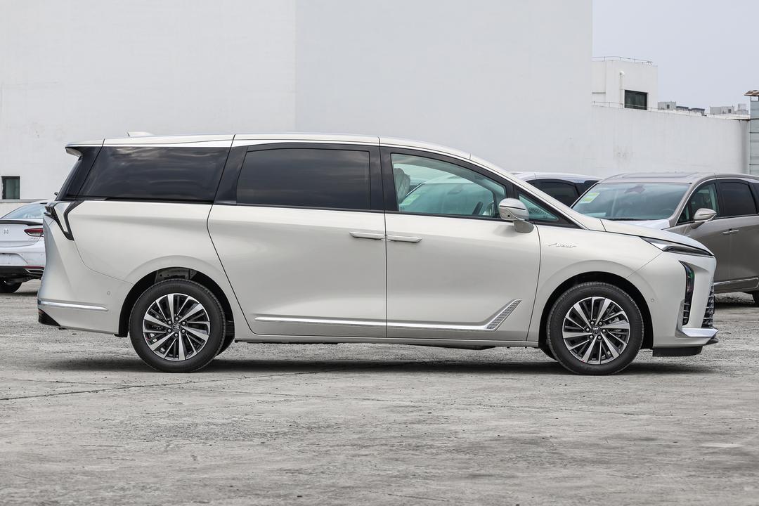 Buick GL8 2026, фото 8
