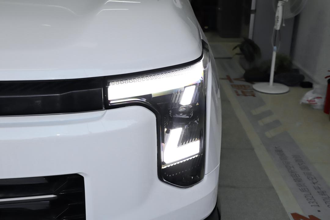 Dongfeng Zhengzhou Z9 GE PHEV 2026, фото 11