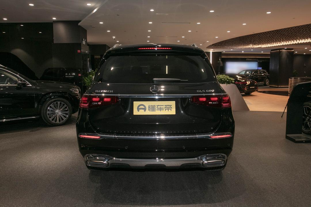 Mercedes-Benz Maybach GLS 2026, фото 6