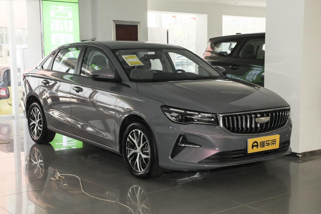 Geely Emgrand 2026, фото 3