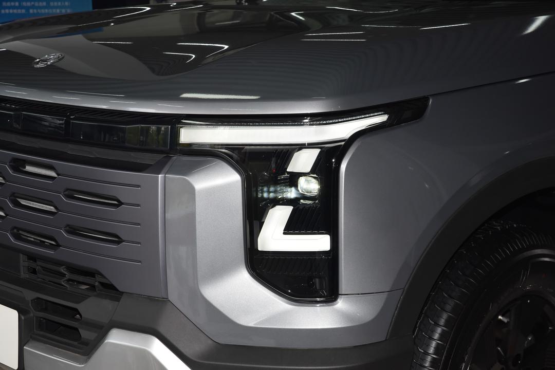 Dongfeng Nissan Z9 2026, фото 13