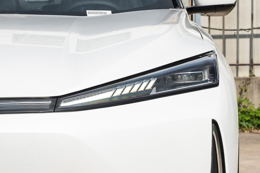 Dongfeng L7 PHEV 2026, фото 12
