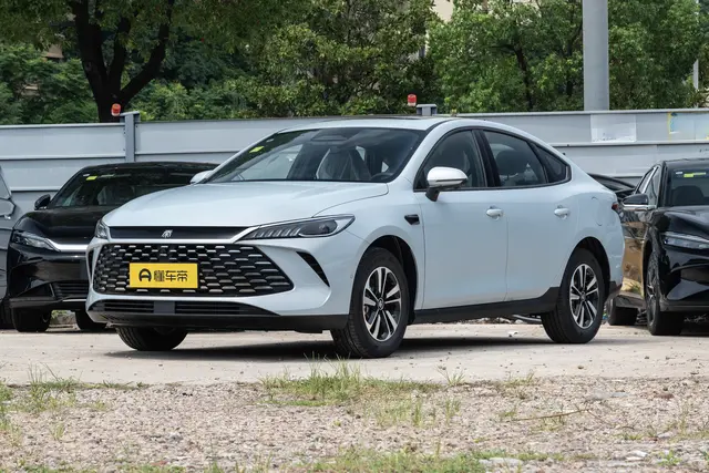 BYD Qin PLUS DM 2026 — купить из Китая под заказ