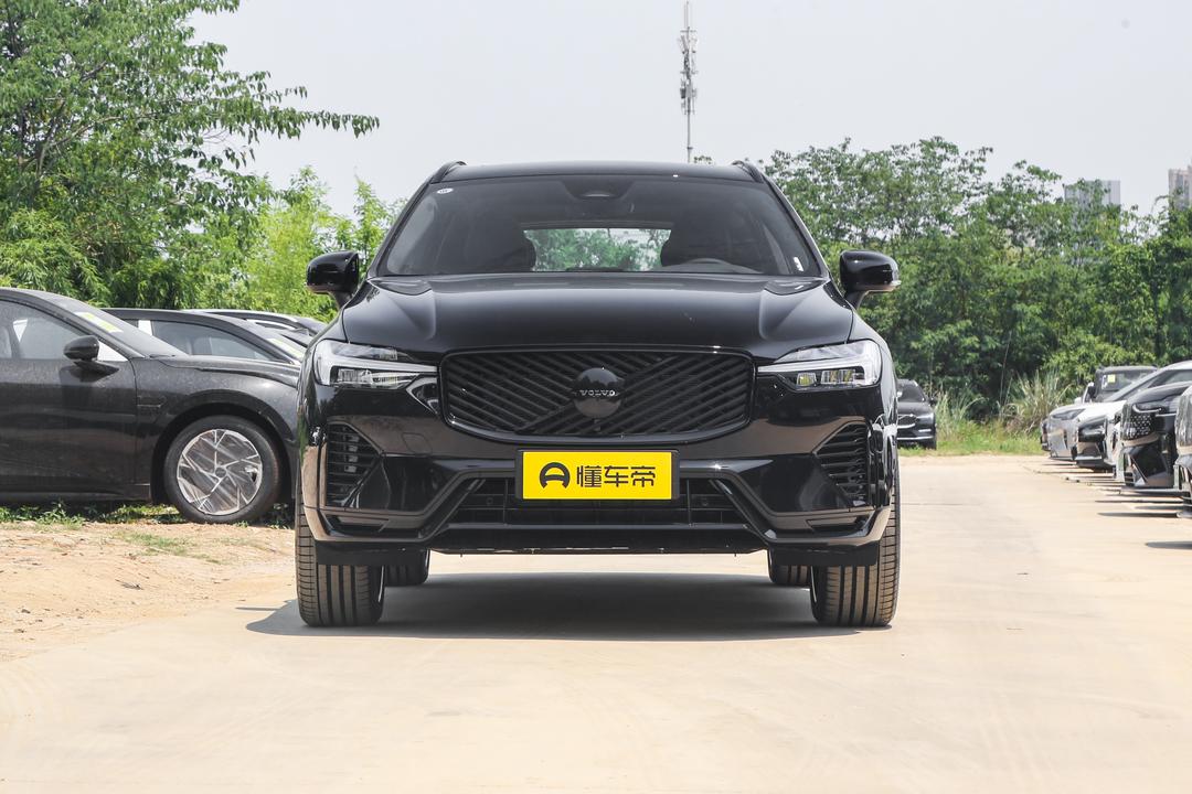 Volvo XC60 2026, фото 2