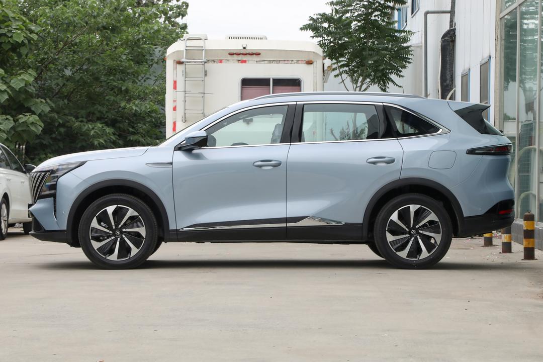 Changan CS75 PLUS 2026, фото 4