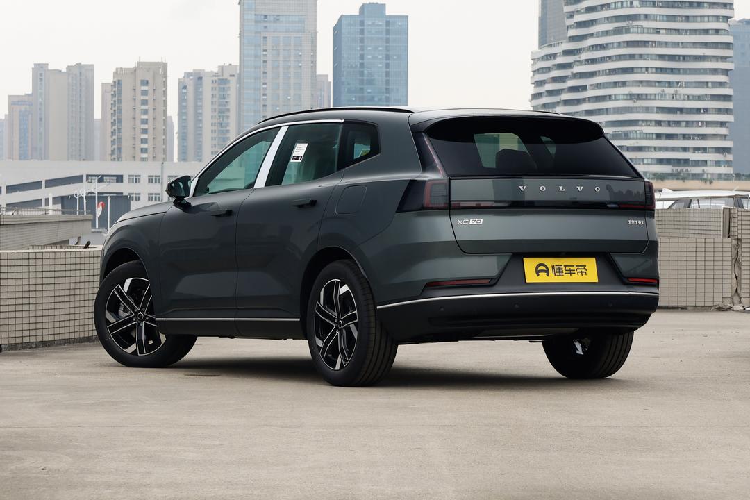 Volvo XC70 2026, фото 5