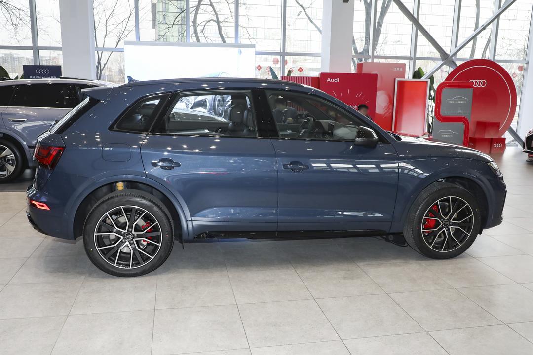 Audi Q5L 2026, фото 8