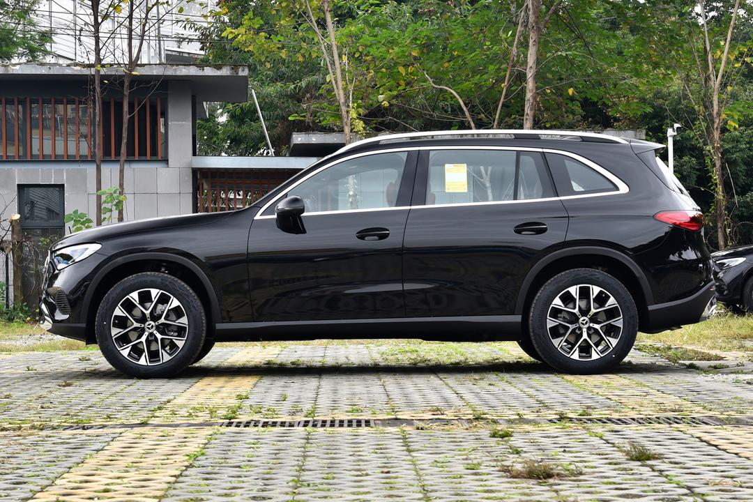 Mercedes-Benz GLC-Class 2026, фото 4