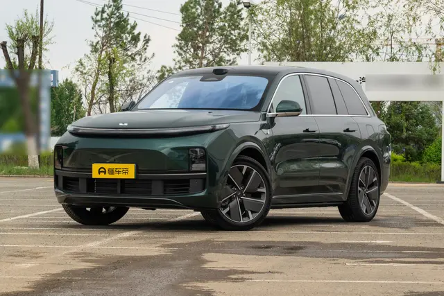 Li Auto L8 2026 — купить из Китая под заказ