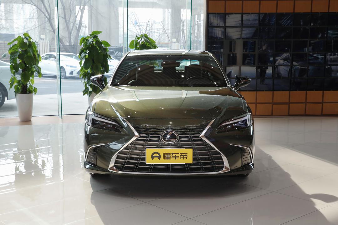 Lexus ES 2026, фото 2