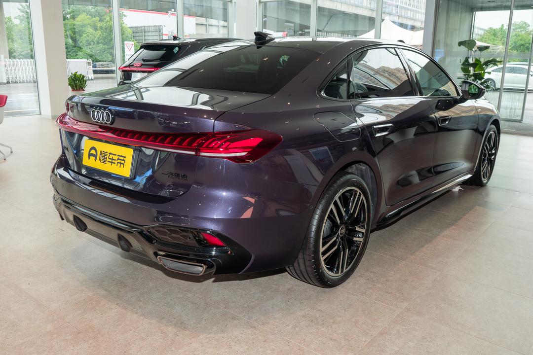 Audi A5L 2026, фото 7