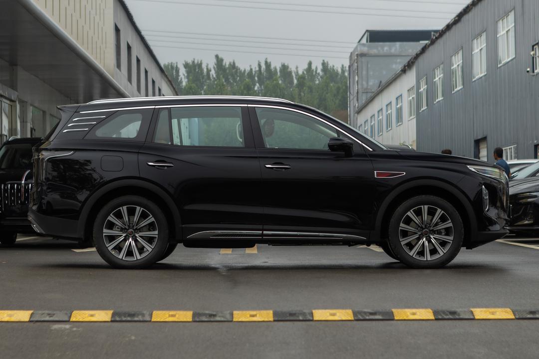 Hongqi HS7 PHEV 2026, фото 8