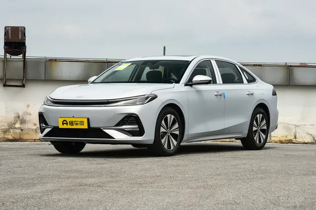 Geely A7 EM 2026 — купить из Китая под заказ