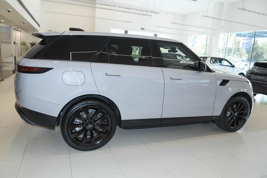 Land Rover Range Rover Sport 2026, фото 8