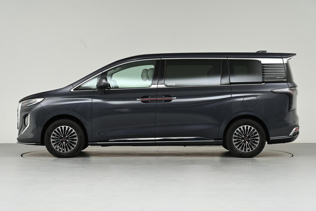 Hongqi HQ9 PHEV 2026, фото 4