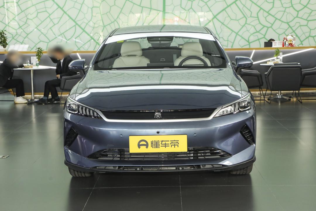 BYD Qin PLUS EV 2026, фото 2