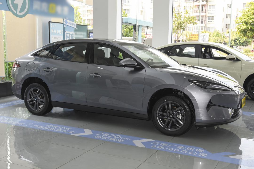 BYD e7 EV 2026, фото 8