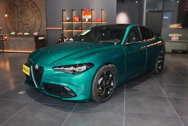 Alfa Romeo Giulia 2026 — купить из Китая под заказ