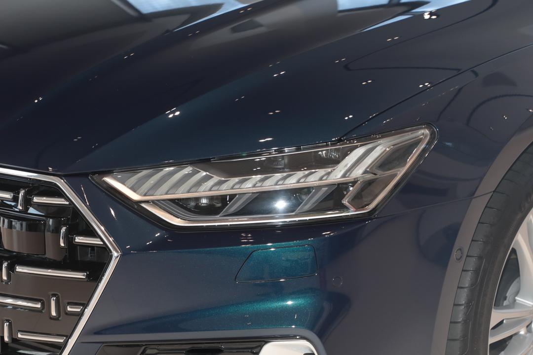 Audi A7L 2026, фото 12