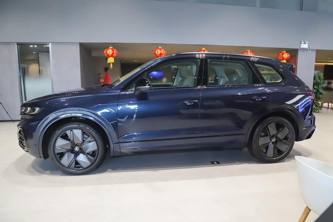 Volkswagen Touareg 2026, фото 4
