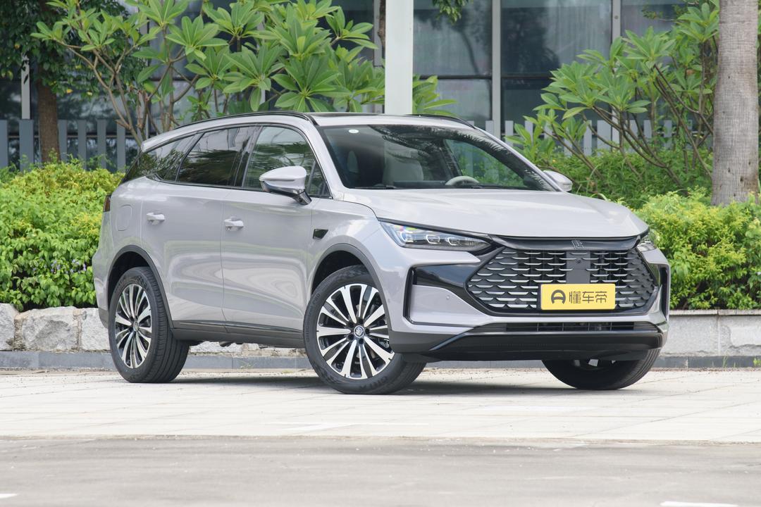 BYD Tang DM 2026, фото 3