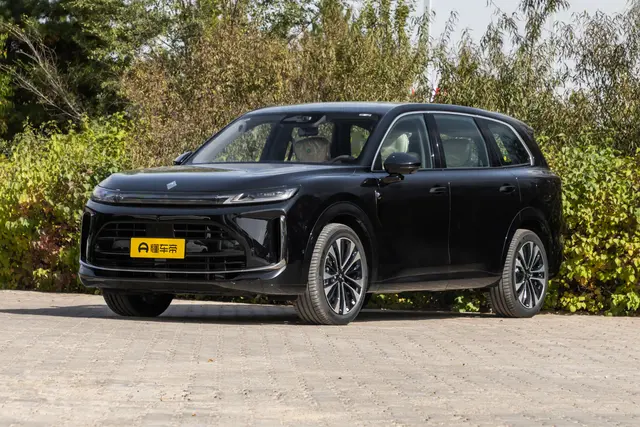 Baojun Huajing S 2026 — купить из Китая под заказ