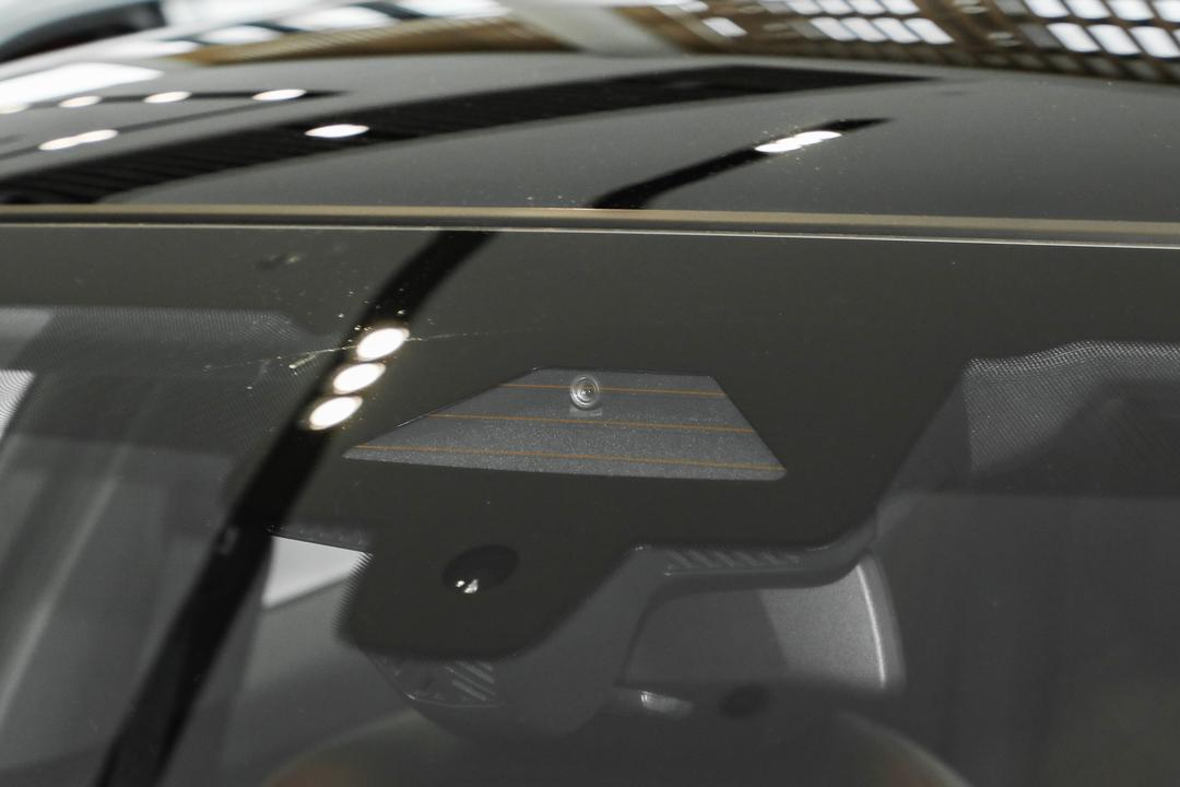 BMW 5 Series 2026, фото 15