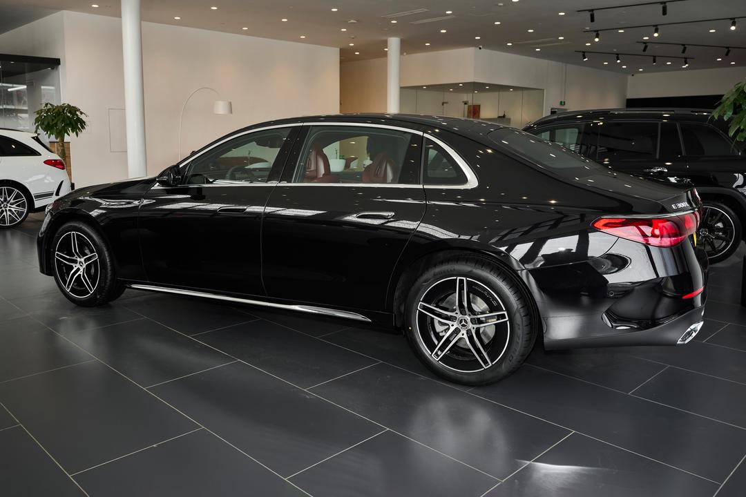 Mercedes-Benz E-Class 2026, фото 4