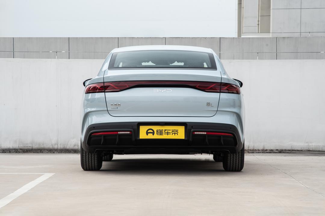 BYD Qin L DM 2026, фото 6