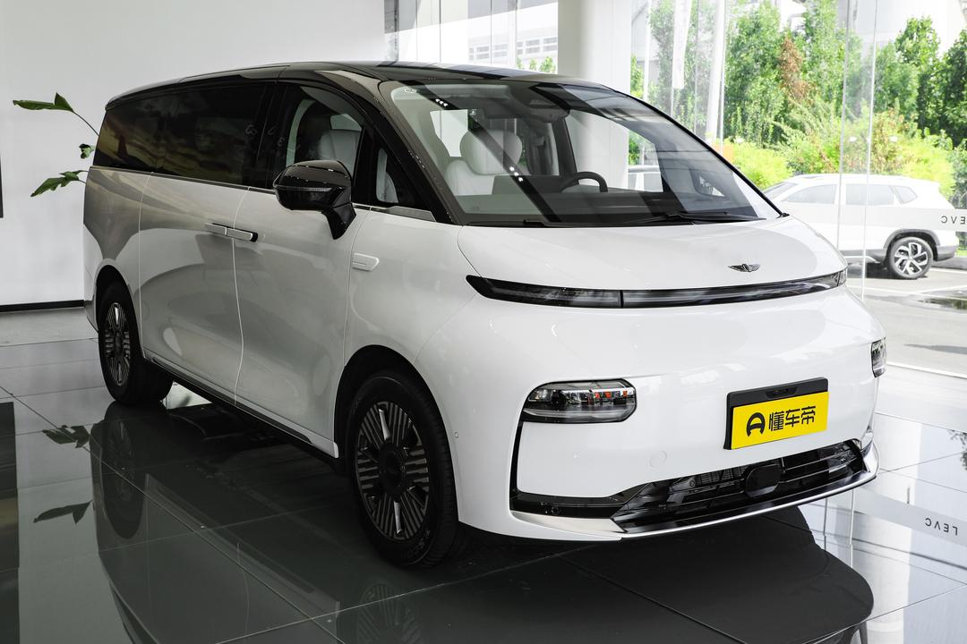 Geely Yizhen L380 2026, фото 3