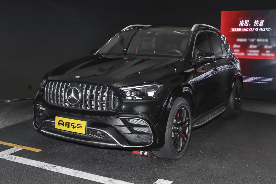 Mercedes-Benz GLE AMG 2026, фото 1