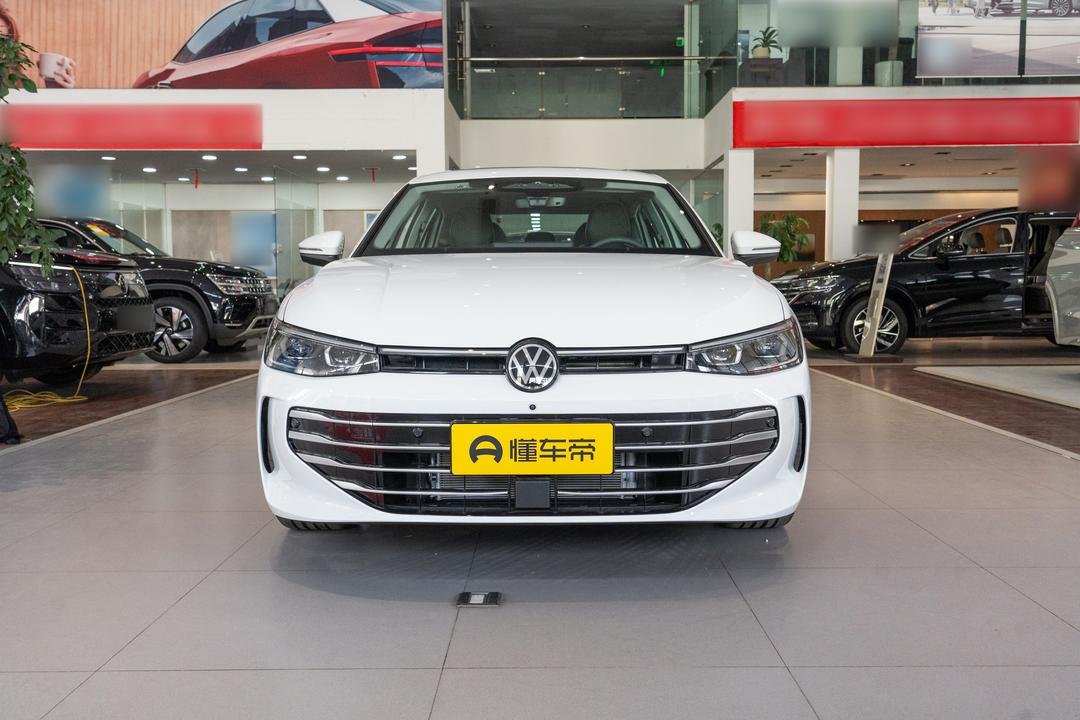 Volkswagen Passat 2026, фото 2