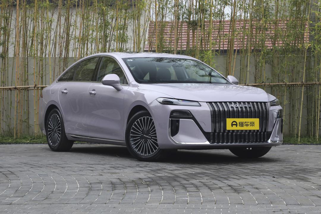 Roewe M7 DMH 2026, фото 3