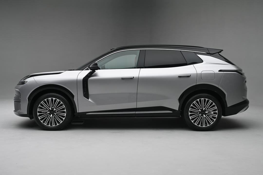 Lynk & Co 08 EM-P 2026, фото 4
