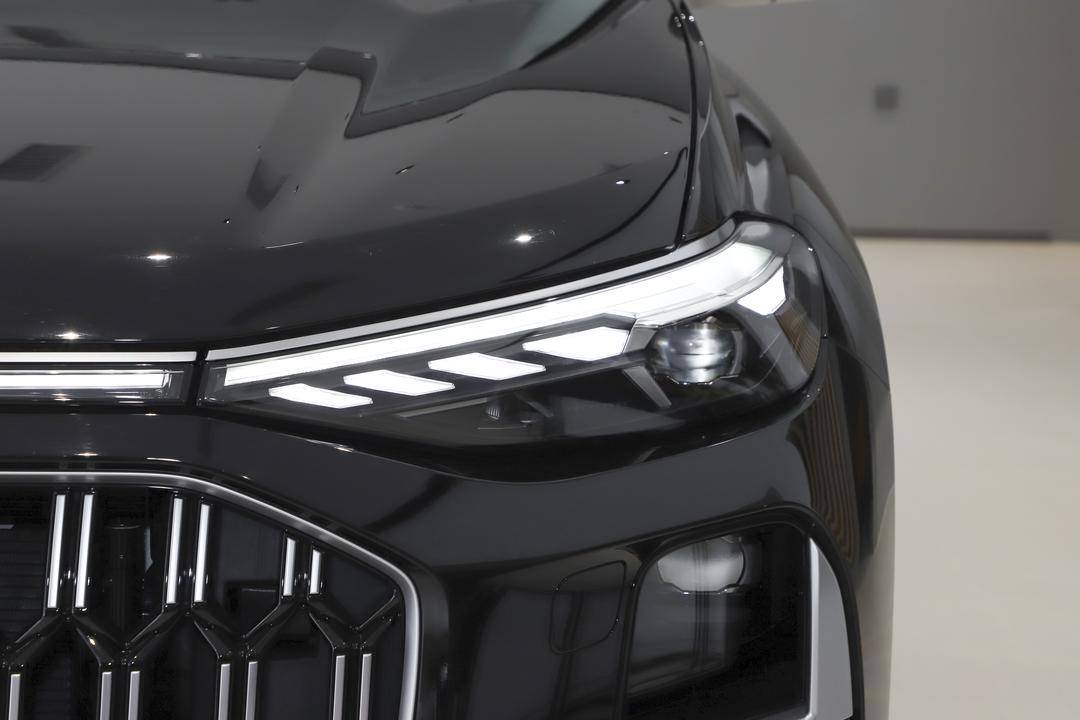 Audi Q6 2026, фото 11