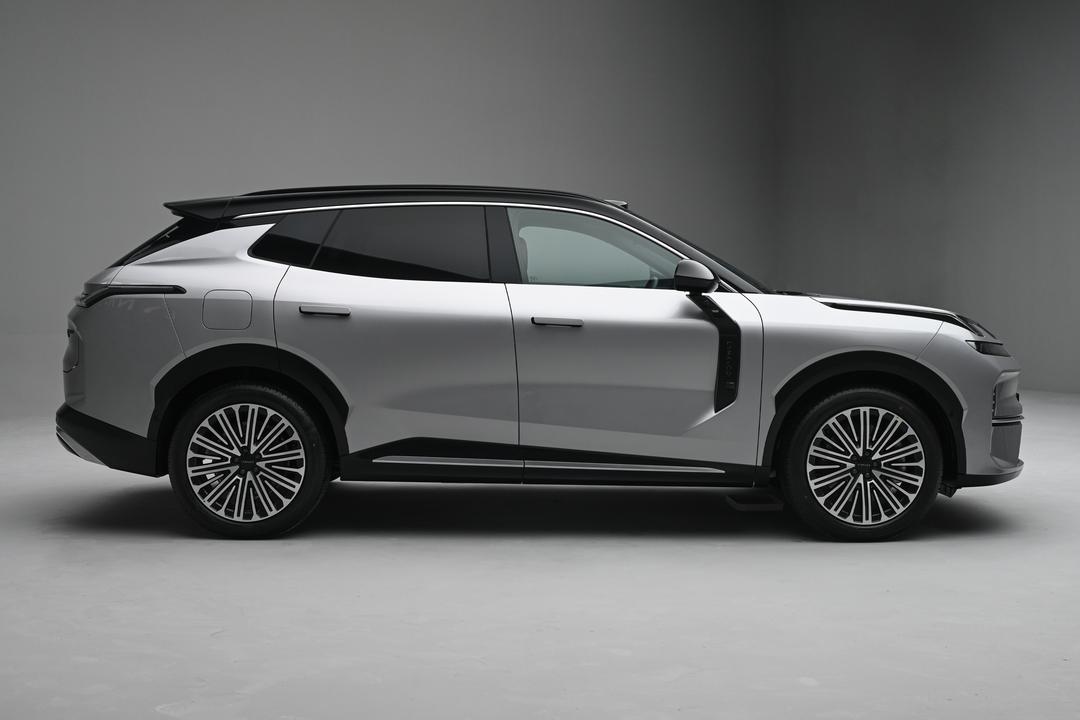 Lynk & Co 08 EM-P 2026, фото 8
