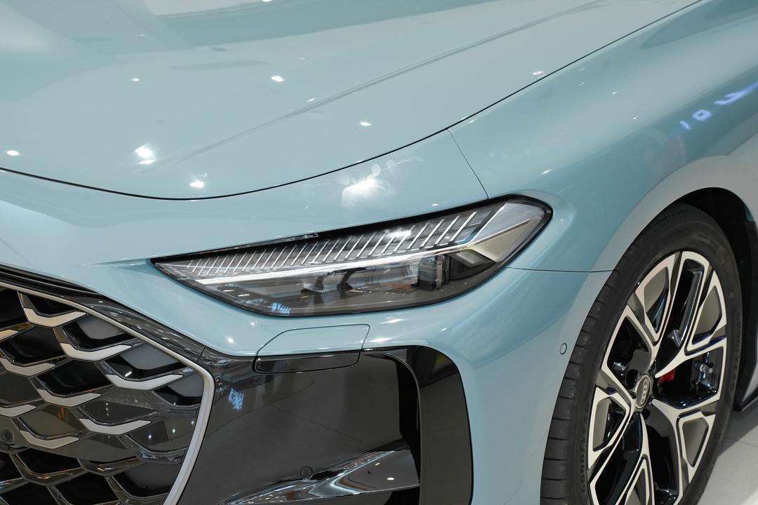 Audi A5L Sportback 2026, фото 13