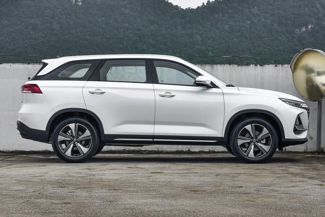 Changan CS75 2026, фото 8