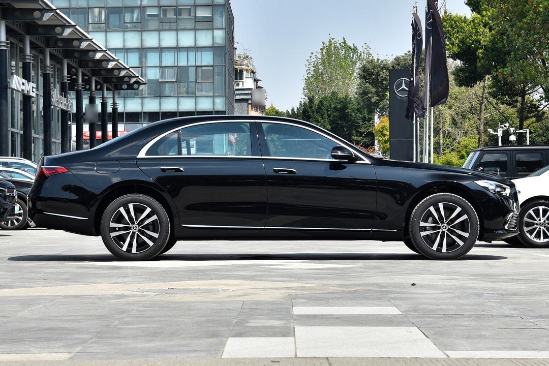Mercedes-Benz S-Class 2026, фото 8