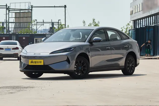 BYD e7 2026 — купить из Китая под заказ