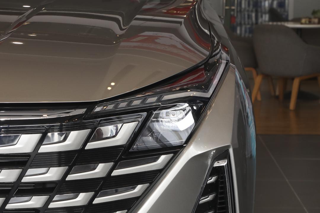 Changan UNI-Z PHEV 2026, фото 11