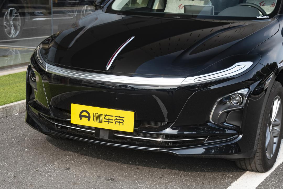 Hongqi E-QM5 2026, фото 9