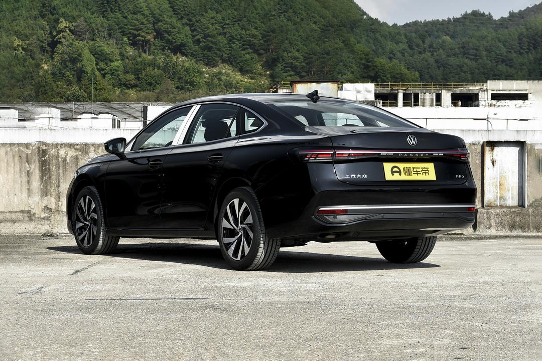 Volkswagen Passat 2026, фото 5