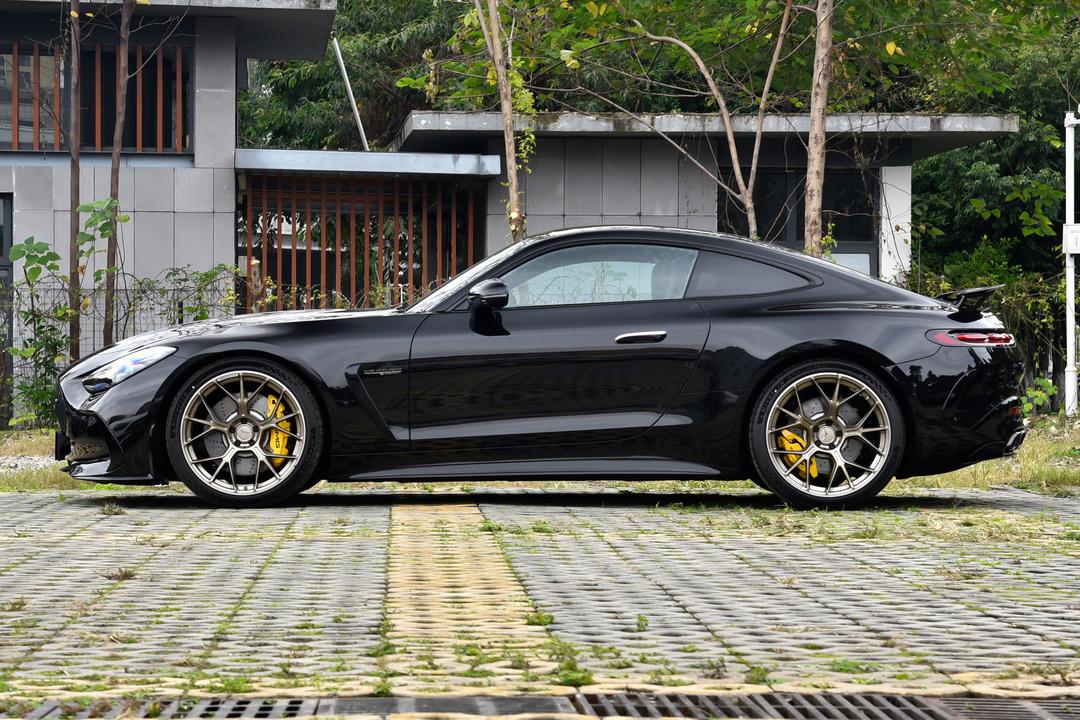 Mercedes-Benz AMG GT 2026, фото 4