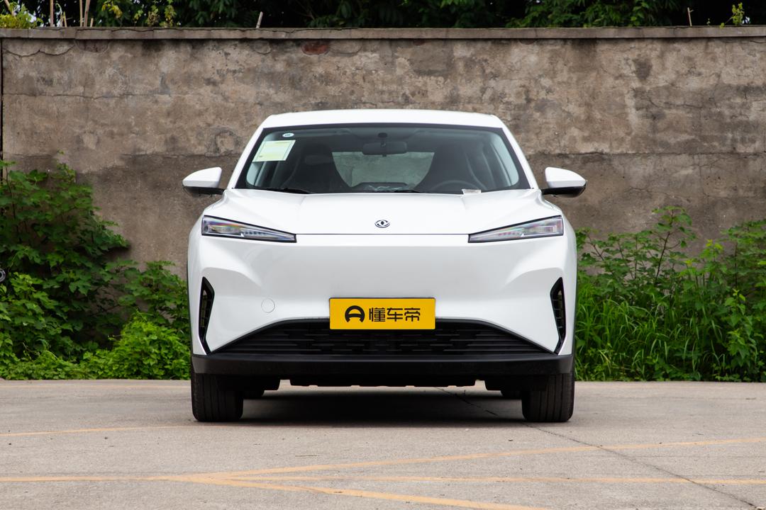 Dongfeng L7 EV 2026, фото 2